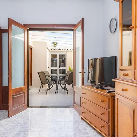 Cas Padrins 캔 피카폴트