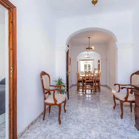 Cas Padrins 캔 피카폴트